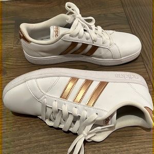 Adidas Superstar Rose Gold Size 4